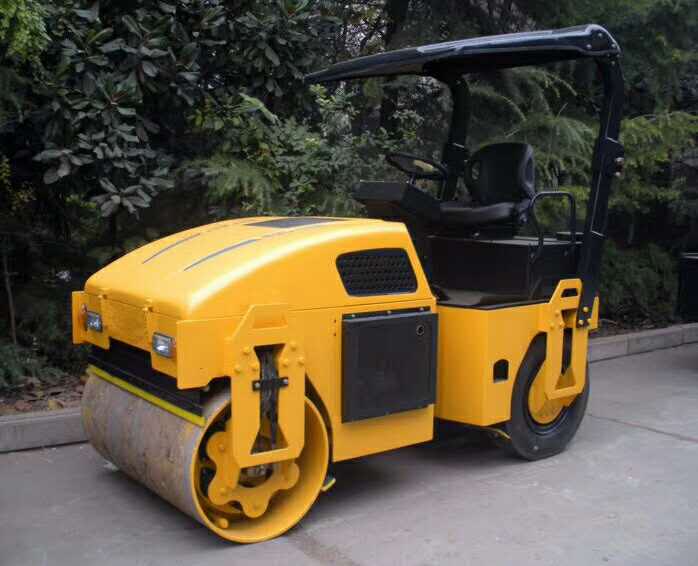 LTC203壓路機 3噸雙驅雙振全液壓振動壓路機