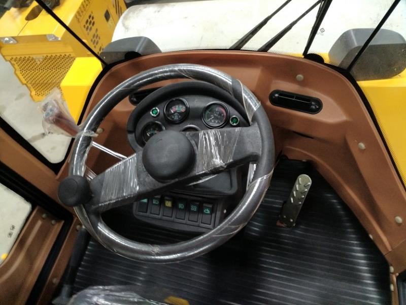 LG606H單鋼輪振動單驅全液壓壓路機_6噸壓路機-6噸壓路機-洛陽冠道機械有限公司 6噸壓路機