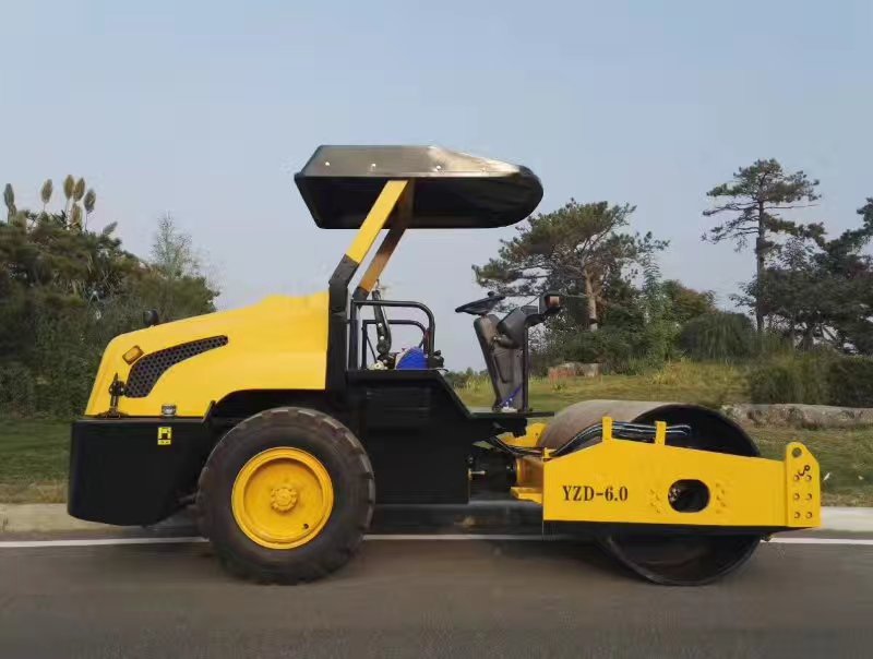 YZD6型6噸壓路機